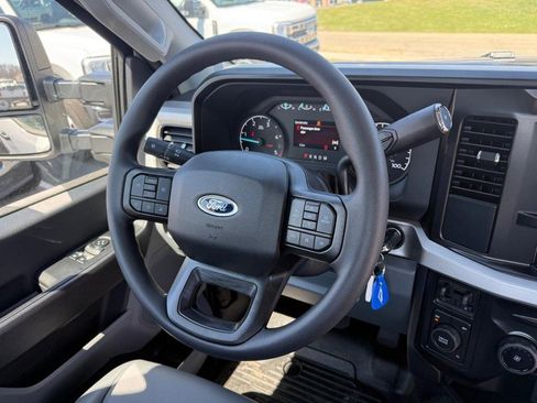 New 2026 Ford F550 4x4 Regular Cab Super Duty image 15