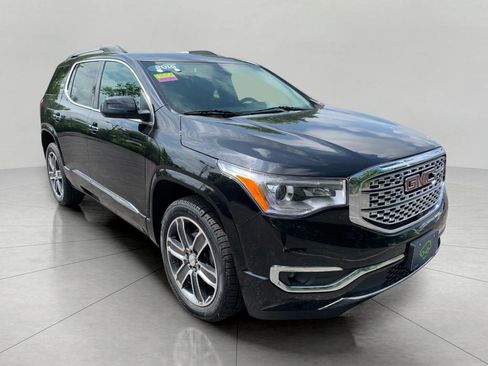 Certified 2019 GMC Acadia Denali w/ Technology Package AWD/4WD image 1