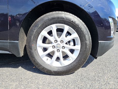 Certified 2020 Chevrolet Equinox LS w/ LS Convenience Package FWD image 9