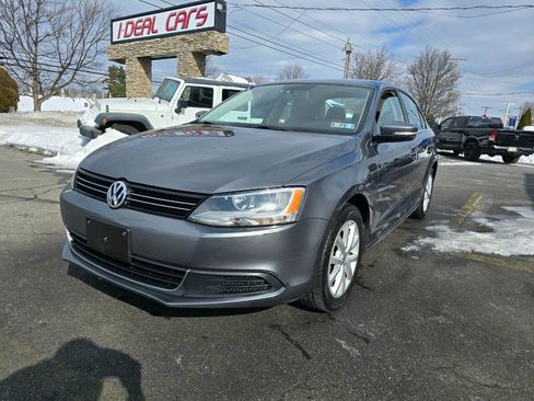 Used 2013 Volkswagen Jetta SE FWD image 7