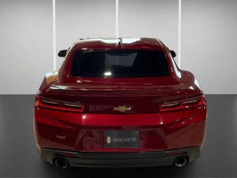 Used 2018 Chevrolet Camaro LT RWD image 11