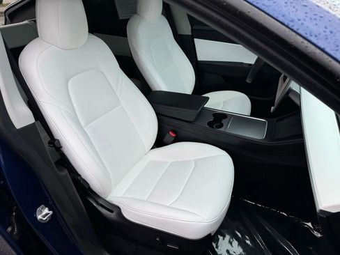 Used 2022 Tesla Model Y Performance image 25