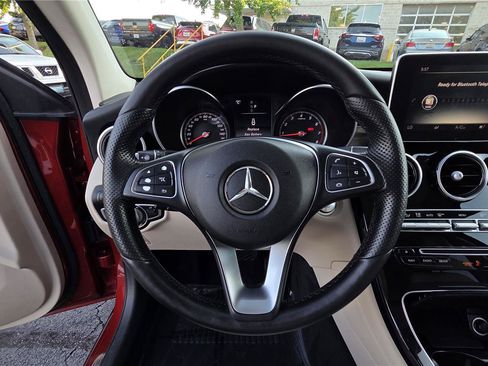 Used 2017 Mercedes-Benz GLC 300 4MATIC image 17