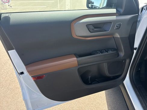 Used 2025 Ford Bronco Sport Outer Banks image 11