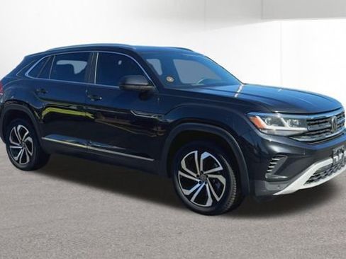 Used 2023 Volkswagen Atlas Cross Sport SEL image 2
