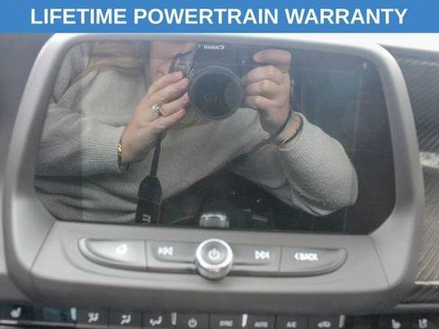 Used 2023 Chevrolet Camaro ZL1 RWD image 17