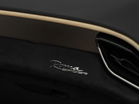 Certified 2025 Ferrari Roma Spider RWD image 28