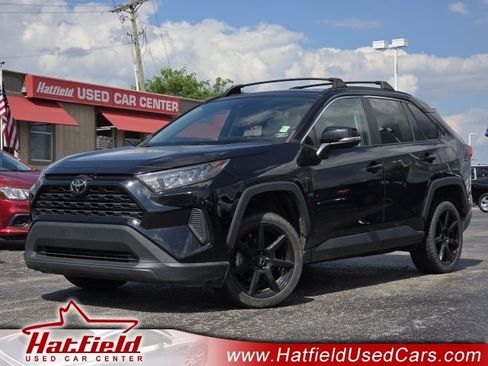 Used 2020 Toyota RAV4 LE w/ All Weather Liner Package AWD/4WD image 1