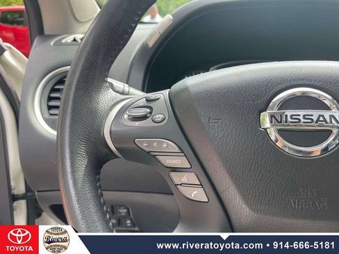 Used 2017 Nissan Pathfinder Platinum w/ Midnight Edition Package AWD/4WD image 23