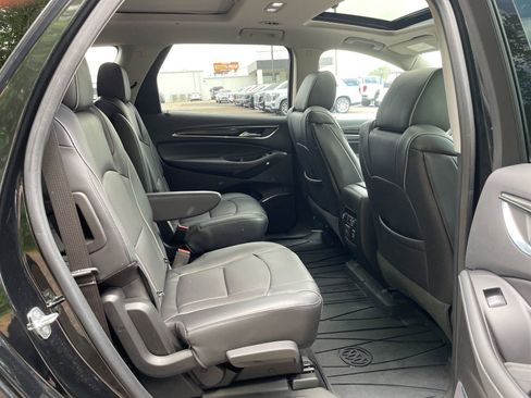 Used 2020 Buick Enclave Avenir w/ Avenir Technology Package image 29