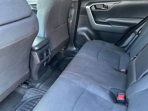 Used 2023 Toyota RAV4 LE FWD image 12