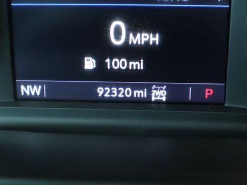 Used 2022 Chevrolet Silverado 1500 LT image 35