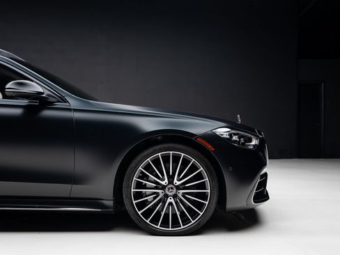Used 2024 Mercedes-Benz S 580 4MATIC Sedan image 40