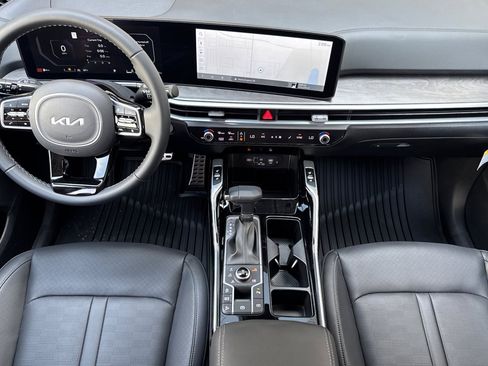 New 2025 Kia Sorento SX image 9