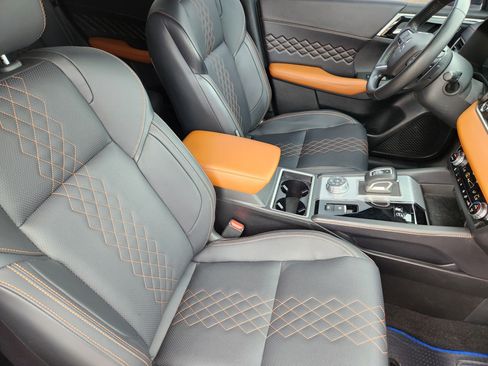 Used 2025 Mitsubishi Outlander SEL AWD/4WD image 21