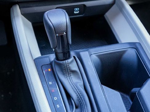 Certified 2025 Honda Accord LX image 17