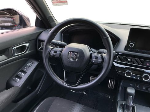 Used 2025 Honda Civic Sport image 9