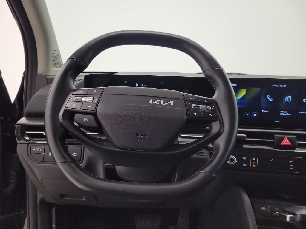 Used 2026 Kia Sportage LX FWD image 15