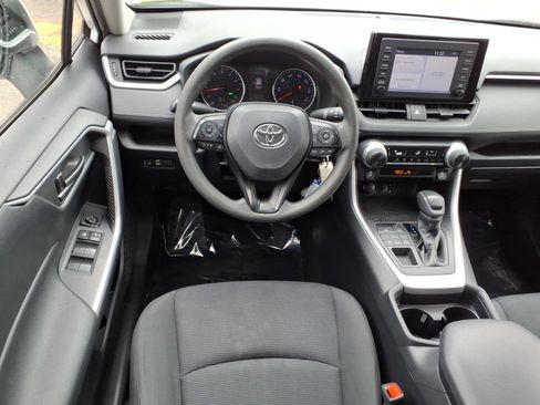 Used 2019 Toyota RAV4 LE w/ All Weather Liner Package AWD/4WD image 8