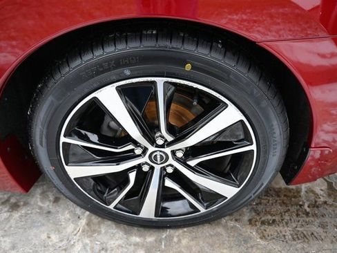 Used 2023 Nissan Maxima SL image 13