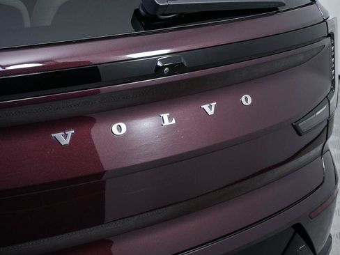 Used 2025 Volvo EX90 Ultra AWD/4WD image 40