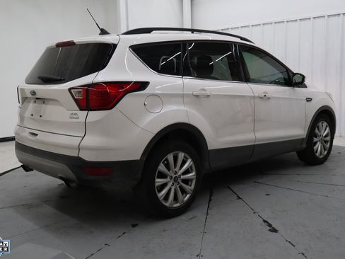 Used 2019 Ford Escape SEL image 4