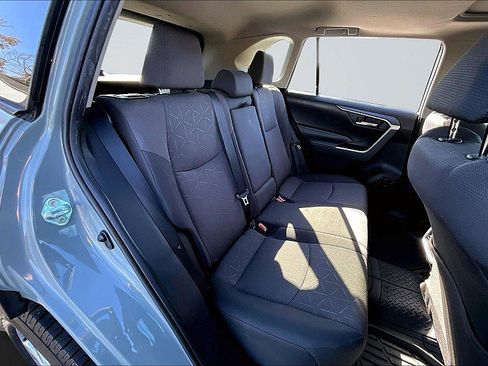 Used 2019 Toyota RAV4 XLE image 24