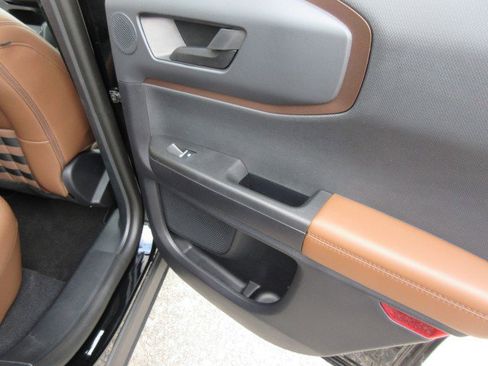 Used 2023 Ford Bronco Sport Outer Banks w/ Tech Package image 20