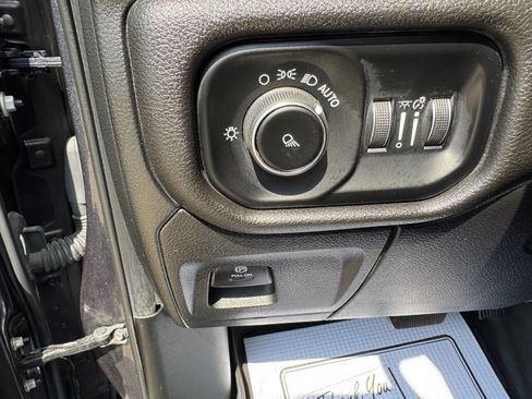 Used 2019 RAM 1500 Tradesman image 14