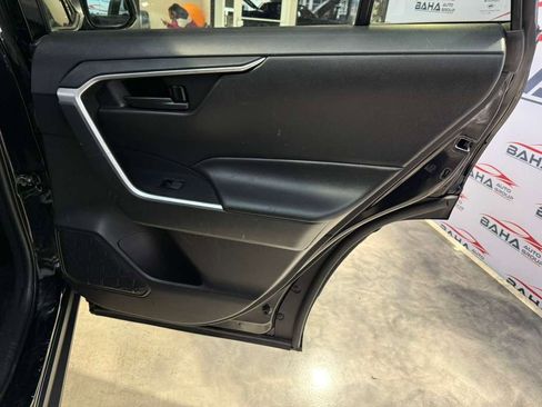 Used 2021 Toyota RAV4 LE image 39