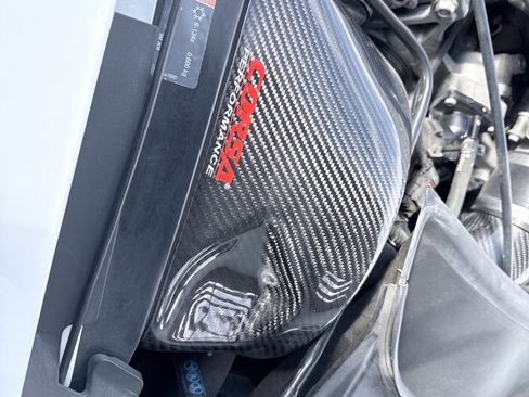 Used 2017 Chevrolet Corvette Stingray Coupe w/ Carbon Flash Badge Package image 21