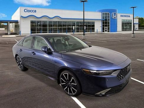 New 2026 Honda Accord Touring image 7
