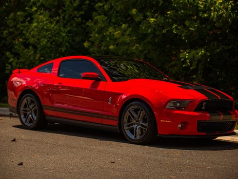 Used 2012 Ford Mustang Shelby GT500 RWD image 13