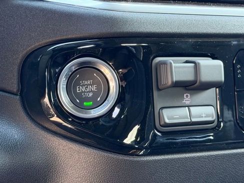 New 2026 Chevrolet Silverado 1500 LT w/ Z71 Off-Road Package image 25