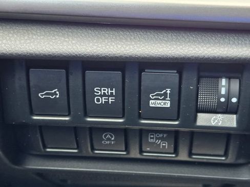 Certified 2024 Subaru Forester Premium AWD/4WD image 39