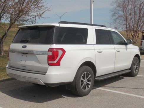 Used 2019 Ford Expedition Max XLT w/ Equipment Group 202A image 2