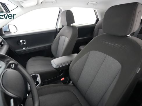 Used 2024 Hyundai Ioniq 5 SEL RWD image 4