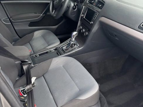 Used 2016 Volkswagen e-Golf SE image 14