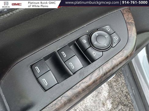 Used 2023 GMC Acadia Denali w/ Denali Technology Package image 16