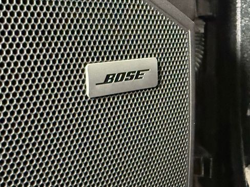 Certified 2025 Porsche Cayenne S image 28