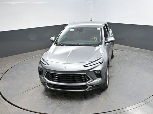 Used 2025 Buick Encore GX Preferred AWD/4WD image 34