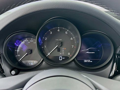 New 2026 Porsche Macan AWD/4WD image 15