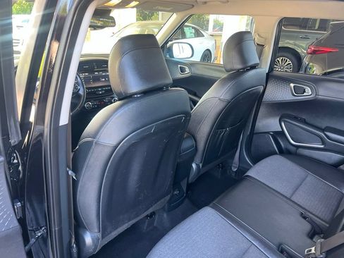 Used 2020 Kia Soul EX FWD image 9