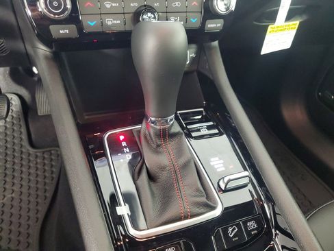 New 2026 Jeep Compass Trailhawk image 18