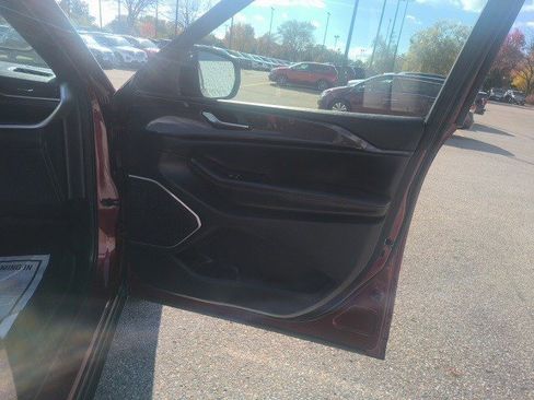 Used 2021 Jeep Grand Cherokee L Altitude image 19