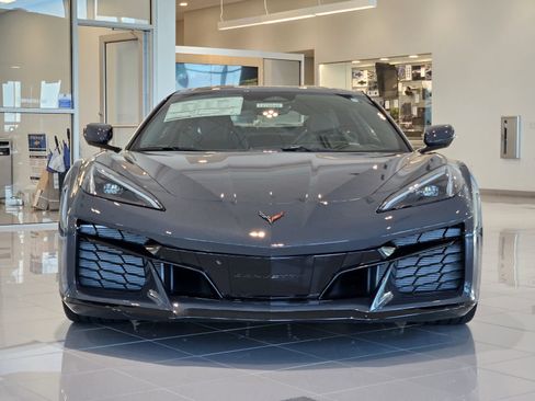 New 2027 Chevrolet Corvette Grand Sport RWD image 6