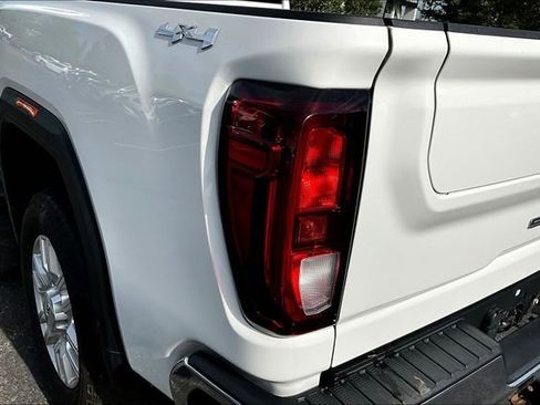 Used 2022 GMC Sierra 2500 SLE w/ SLE Convenience Package AWD/4WD image 24