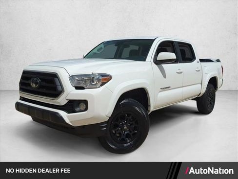 Certified 2022 Toyota Tacoma SR5 RWD image 1