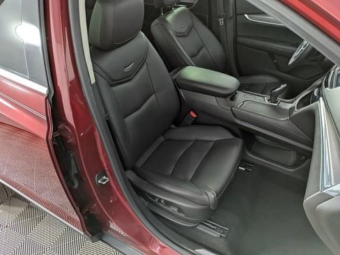 Used 2017 Cadillac XT5 Luxury w/ Driver Awareness Package FWD image 31