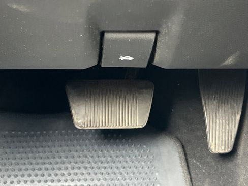 Used 2024 RAM 3500 Big Horn image 42